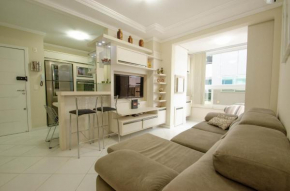 Apartamento para 7 hóspedes no Centrinho dos Ingleses, 10 minutos da praia N1749